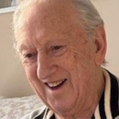 Dennis Hollis