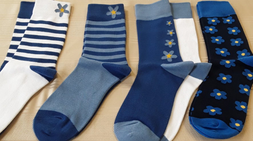 Forget-me-not sock patterns