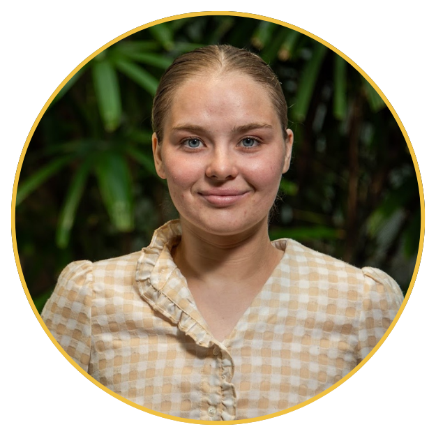 Aleksandra Novozhilova Headshot