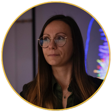 Dr. Julie Ottoy